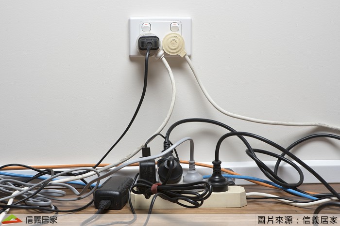 【客廳】注意電線插座設計不良